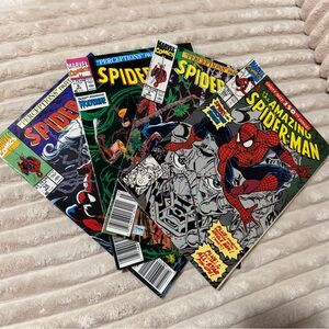Marvel Spider-Man Comic Set - Red, Blue, Black Covers